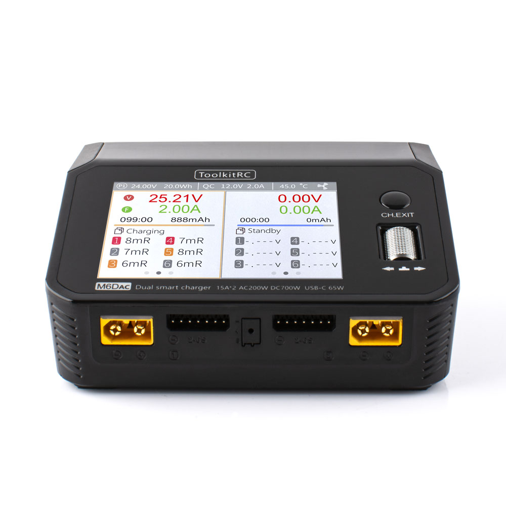 ToolkitRC M6DAC AC 200W DC 700 - Toolkitrc M6Dac Smart Charger recensione e prezzo
